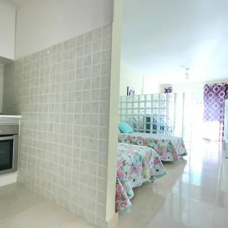 Apartmán In Beachfront Complex In El Duque Area,