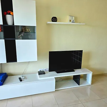 Apartmán In Beachfront Complex In El Duque Area,