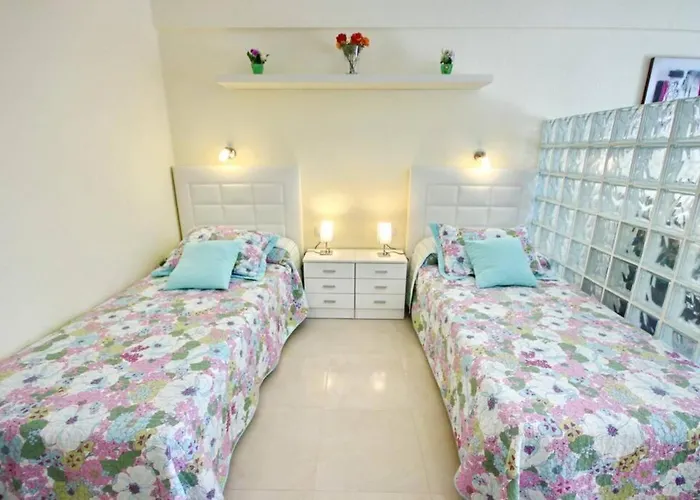 公寓 In Beachfront Complex In El Duque Area,