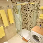 Apartman In Beachfront Complex In El Duque Area, Costa Adeje (Tenerife)