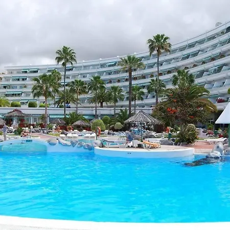 Apartman In Beachfront Complex In El Duque Area, Costa Adeje (Tenerife)
